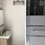 Joli Meuble Proche De La アパート