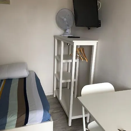 Joli Meuble Proche De La *